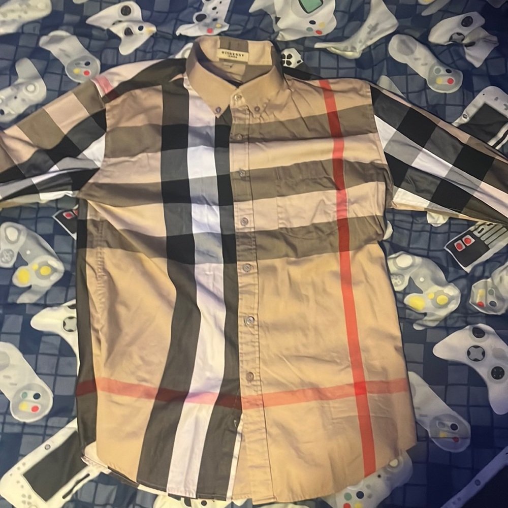 Burberry button up